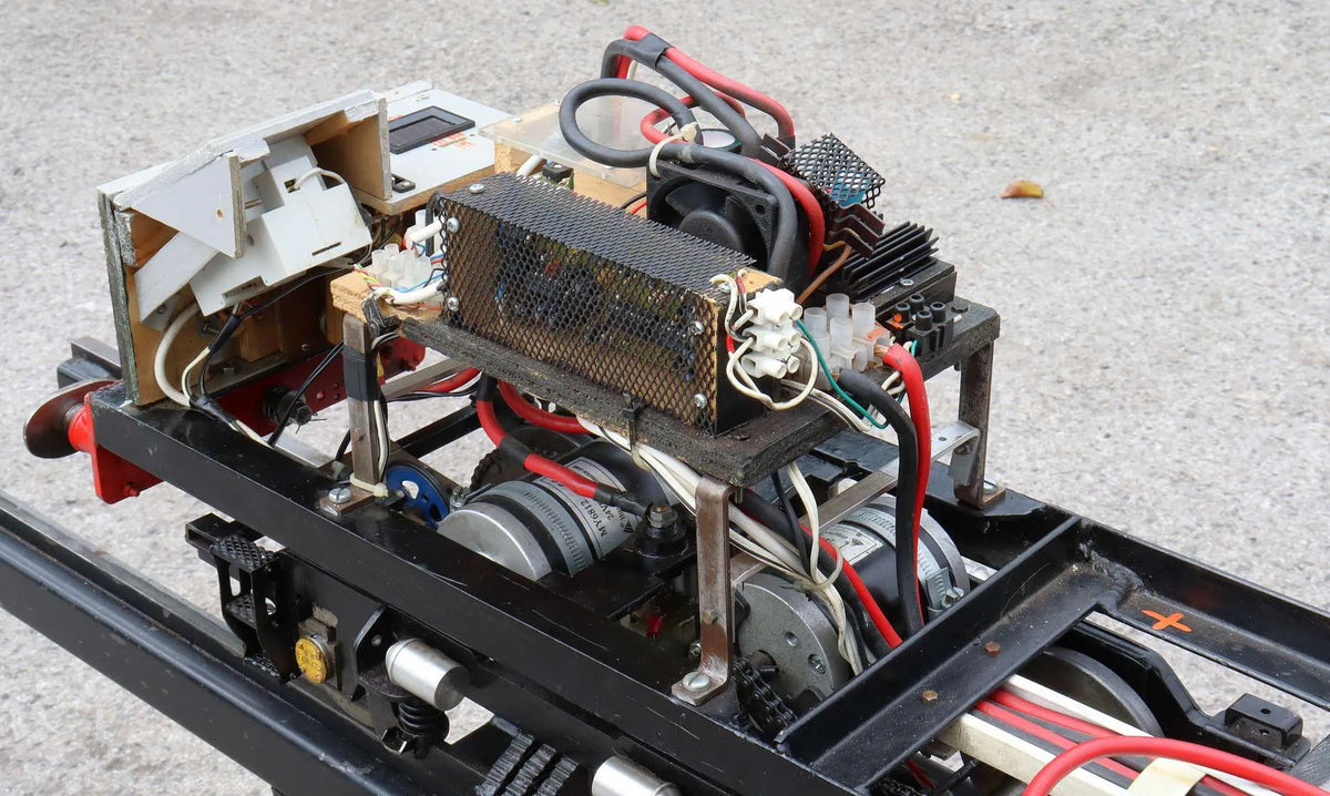 5 inch gauge Class 35 Hymek battery electric