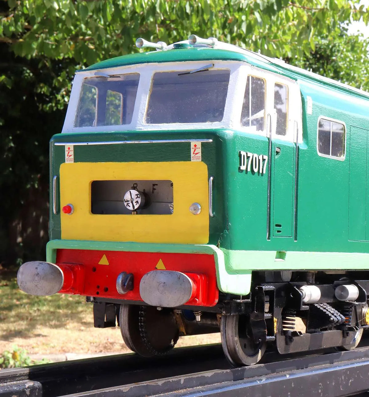 5 inch gauge Class 35 Hymek battery electric
