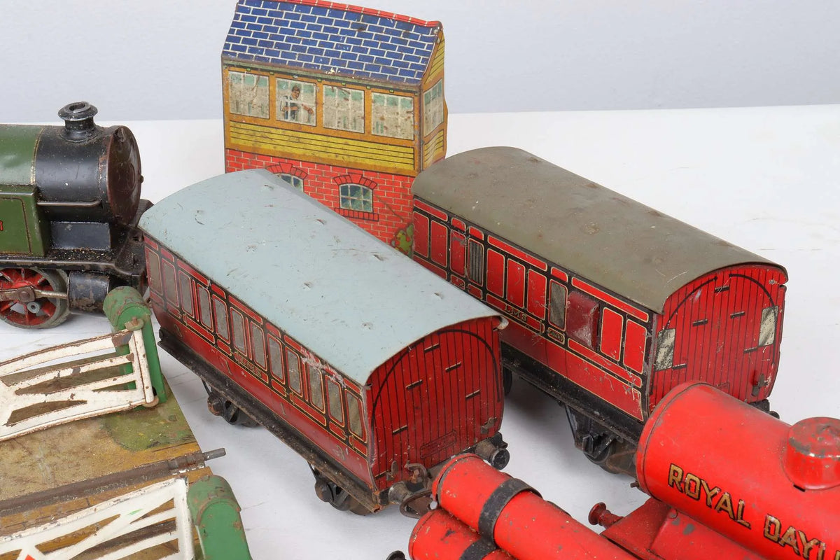 Assorted Hornby tinplate rolling stock, track & locomotive