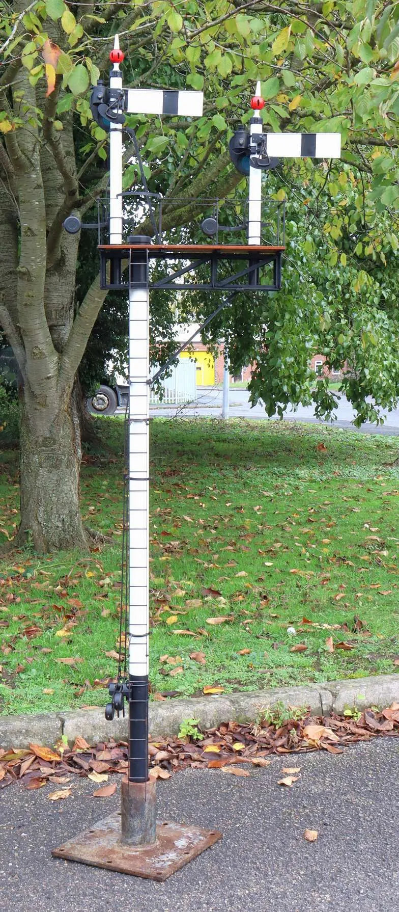 Bracket signal