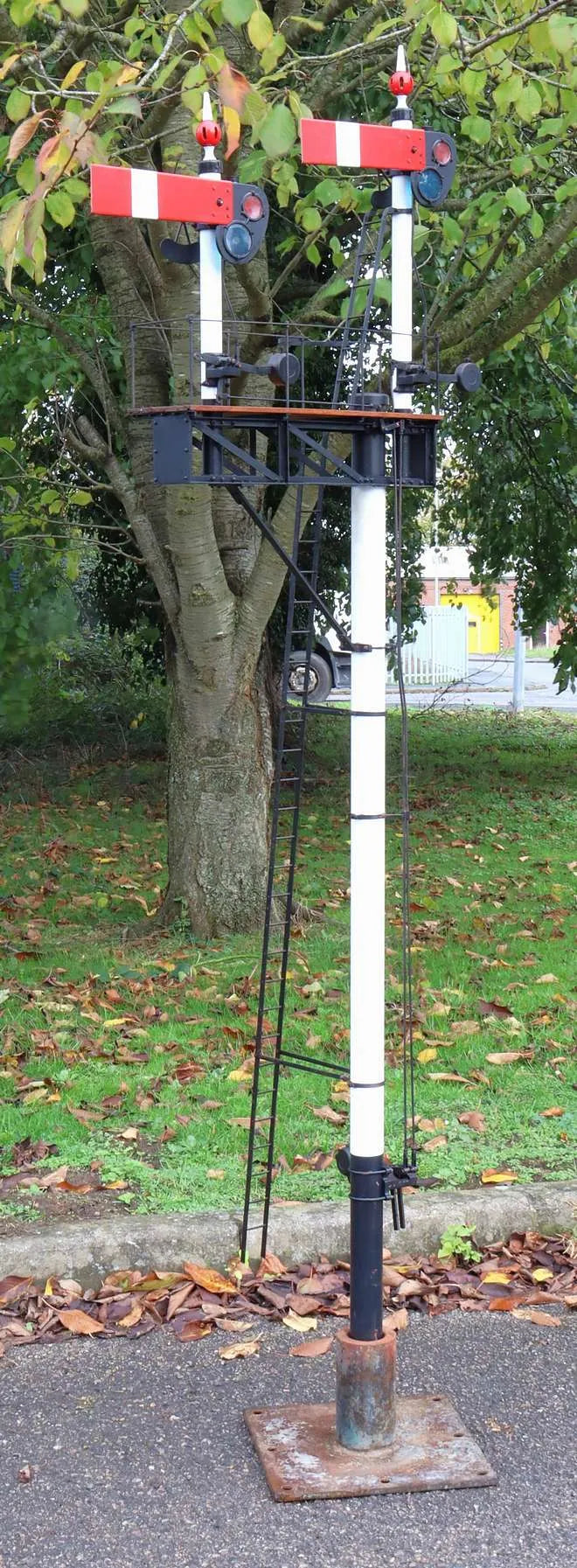 Bracket signal