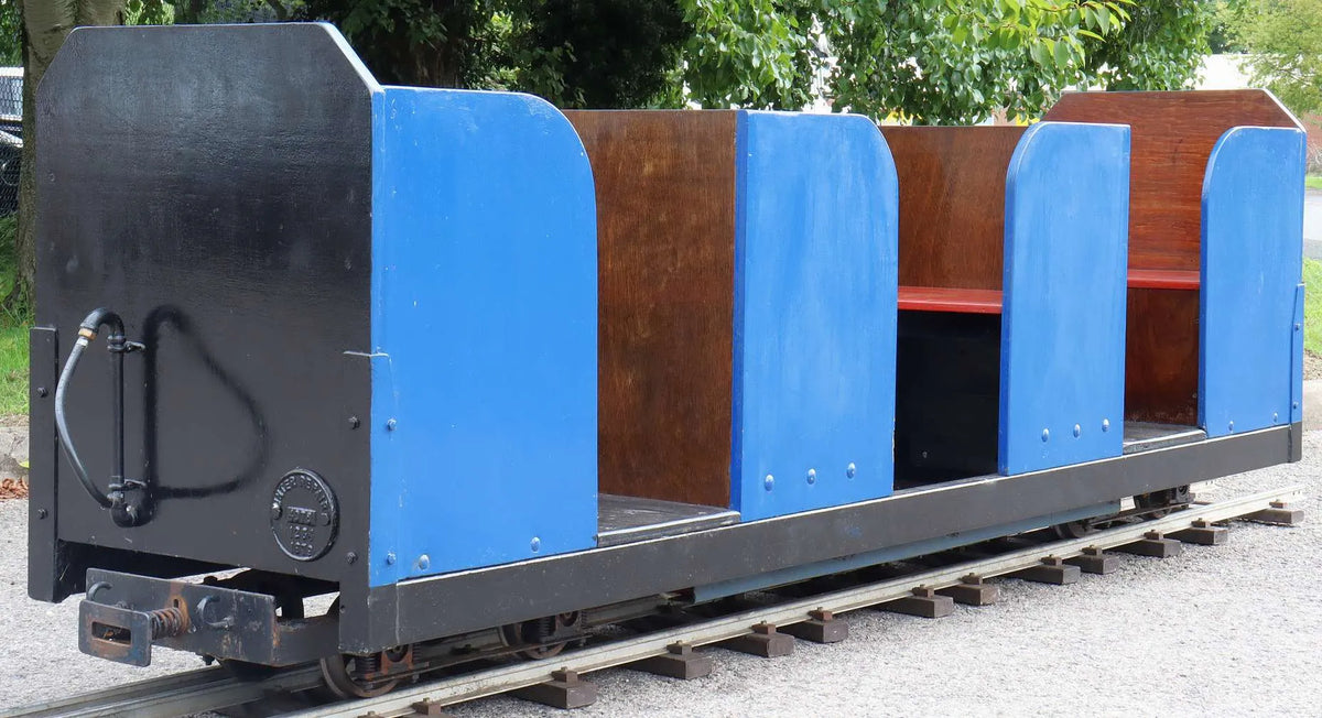7 1/4 inch narrow gauge vacuum braked bogie carriage