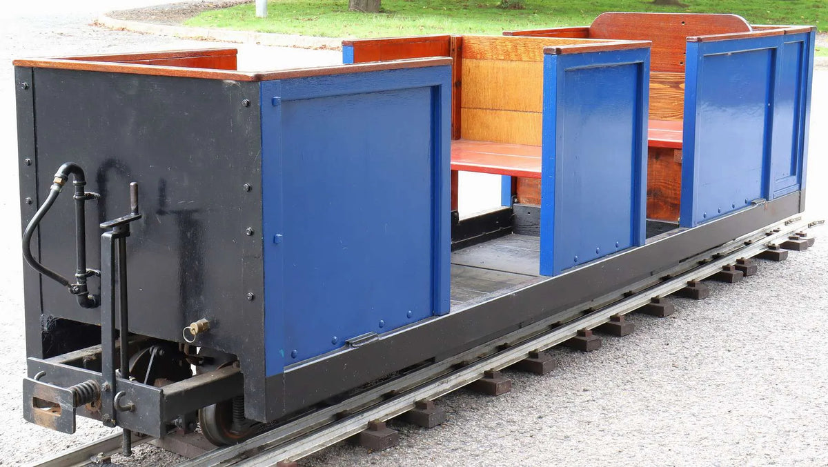 7 1/4 inch narrow gauge vacuum braked bogie carriage