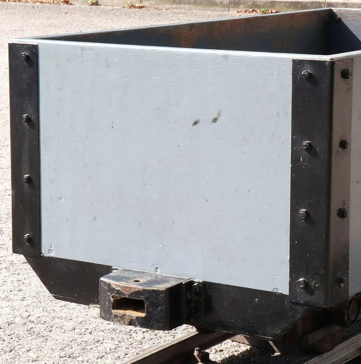 7 1/4 inch narrow gauge four wheel box plank wagon