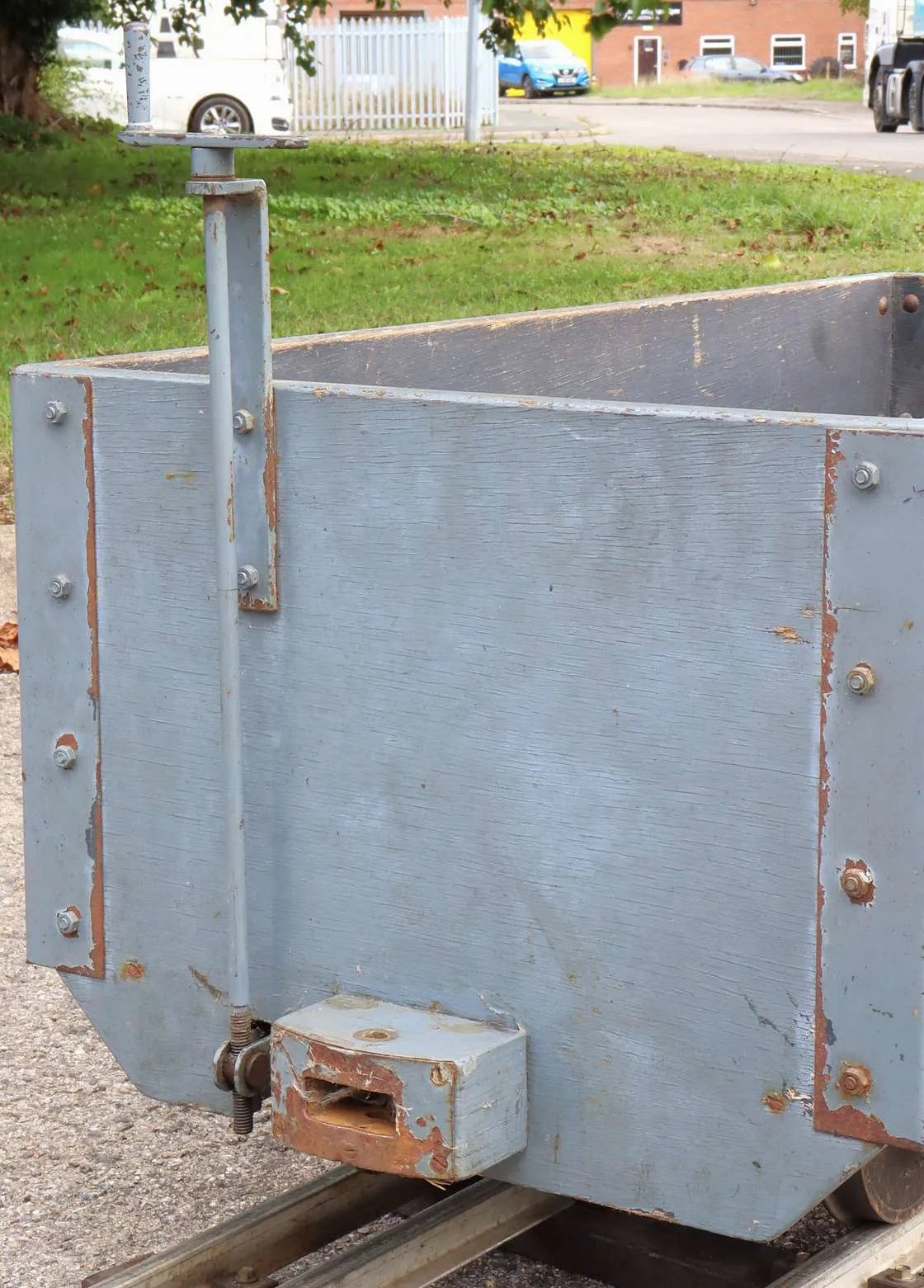 7 1/4 inch narrow gauge four wheel box plank wagon
