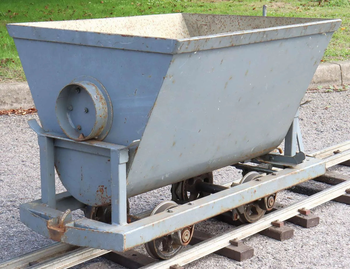7 1/4 inch narrow gauge tipper wagon