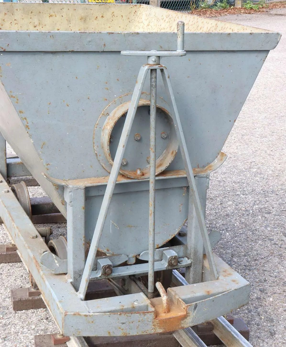 7 1/4 inch narrow gauge tipper wagon