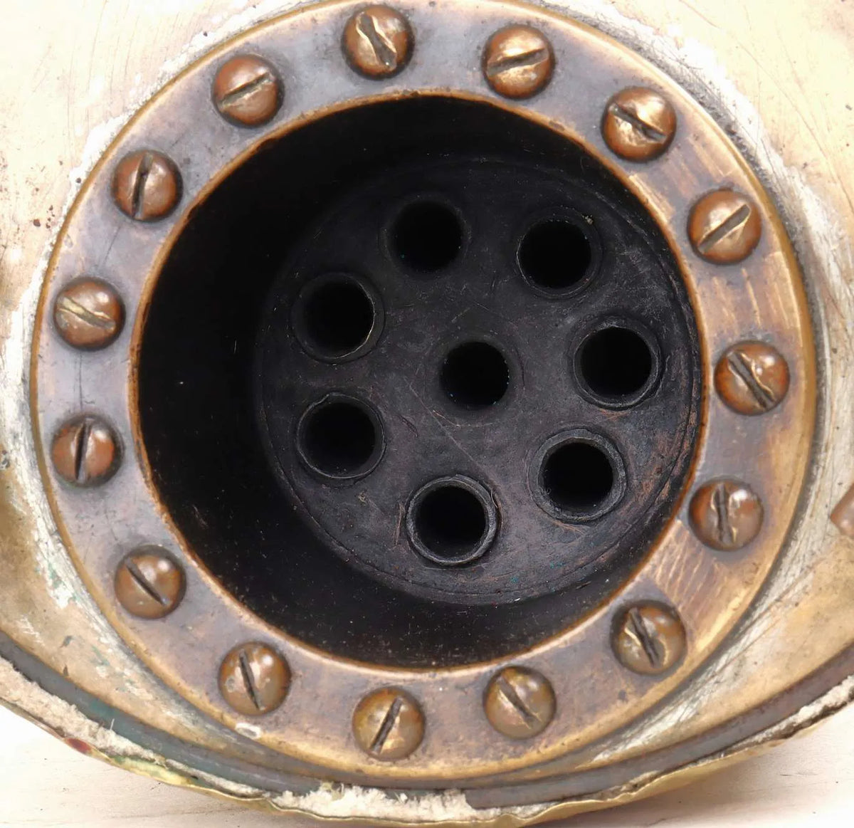 Horizontal centre flue boiler