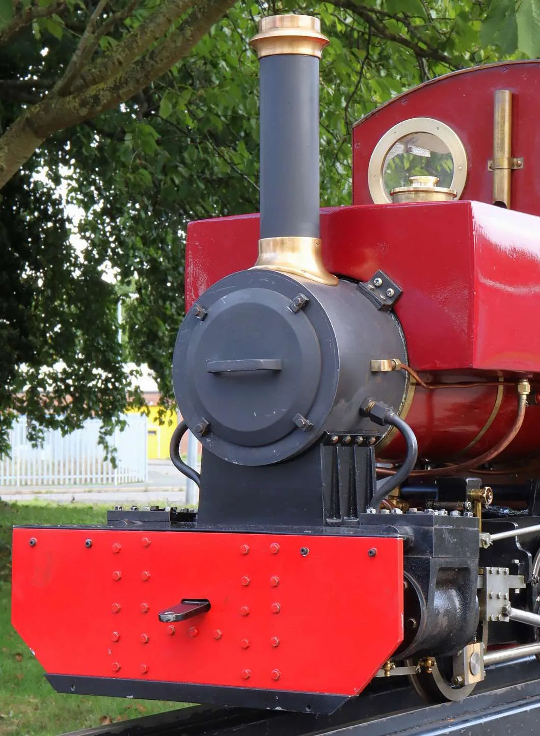 5 inch gauge "Sweet Pea" 0-4-2 ST