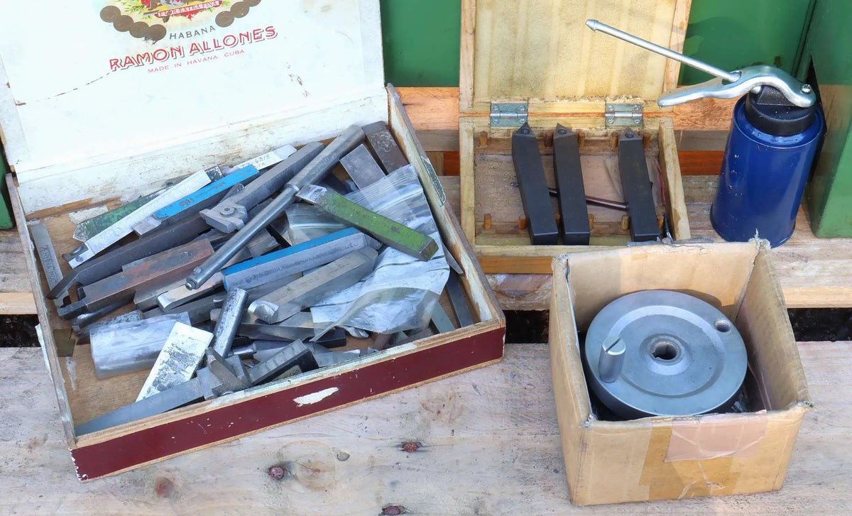 Warco BH600G screwcutting lathe with tooling