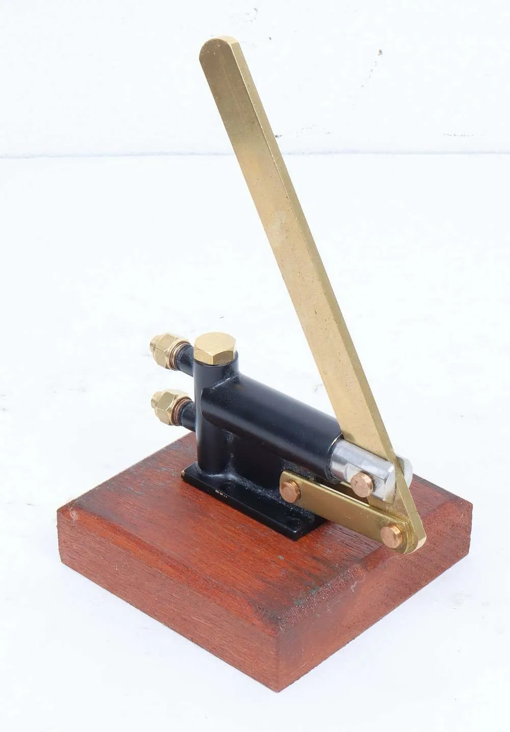 1/2" ram hand pump