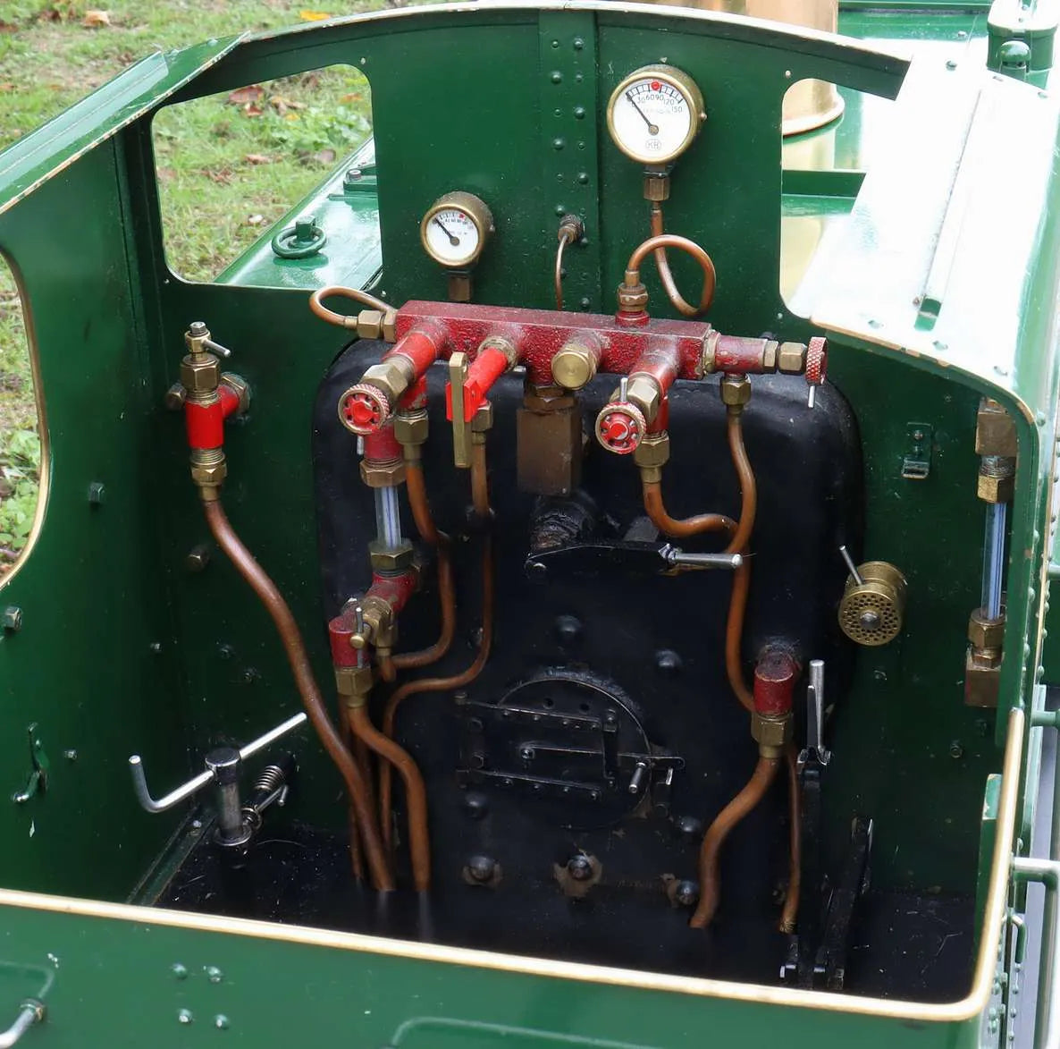 7 1/4 inch gauge GWR 1366 0-6-0PT