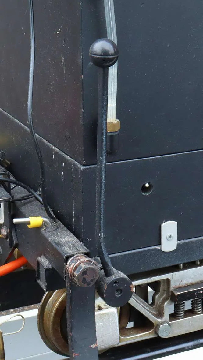7 1/4 inch gauge raised level driving truck