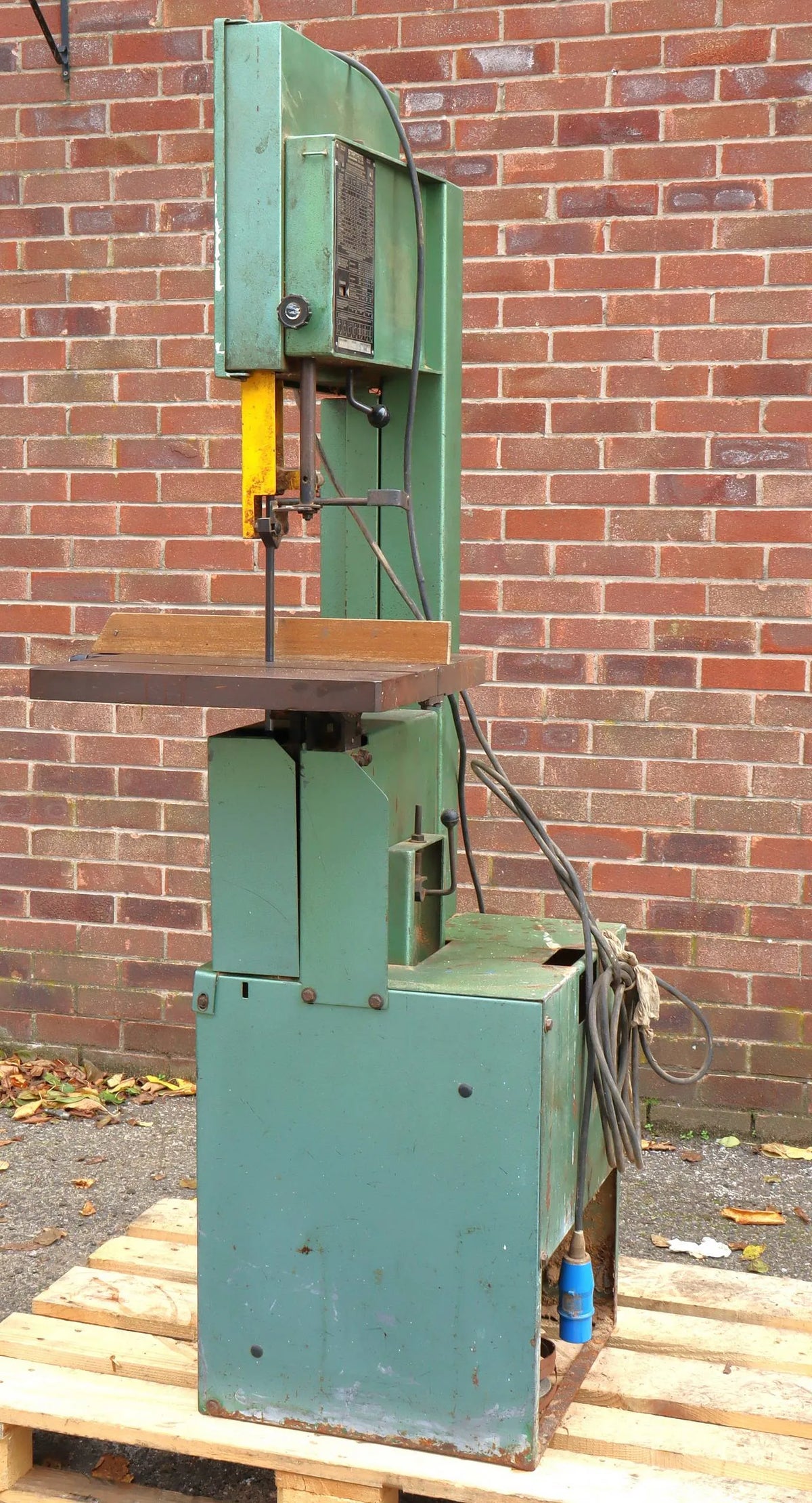 Startrite 352 vertical bandsaw