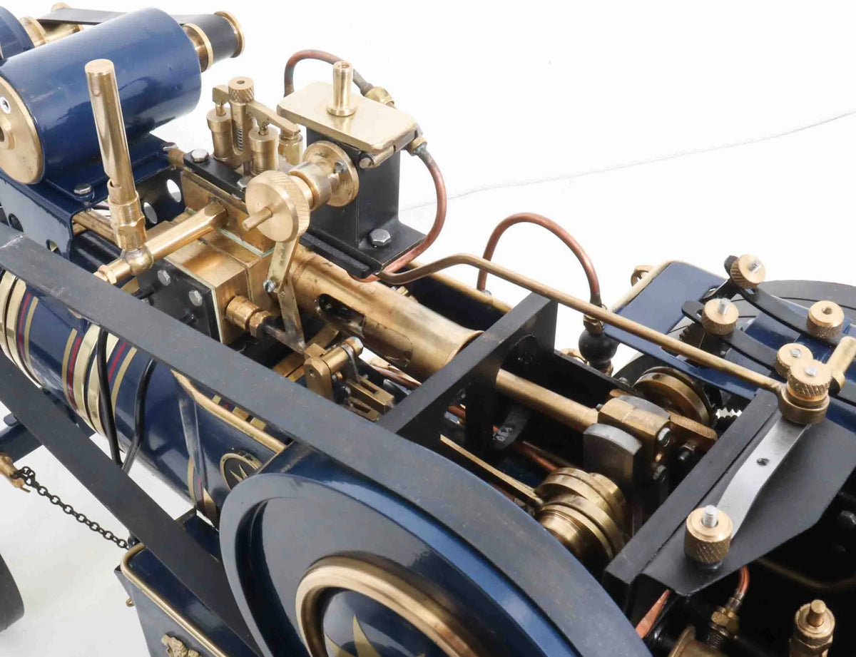 Markie Showmans engine with living van