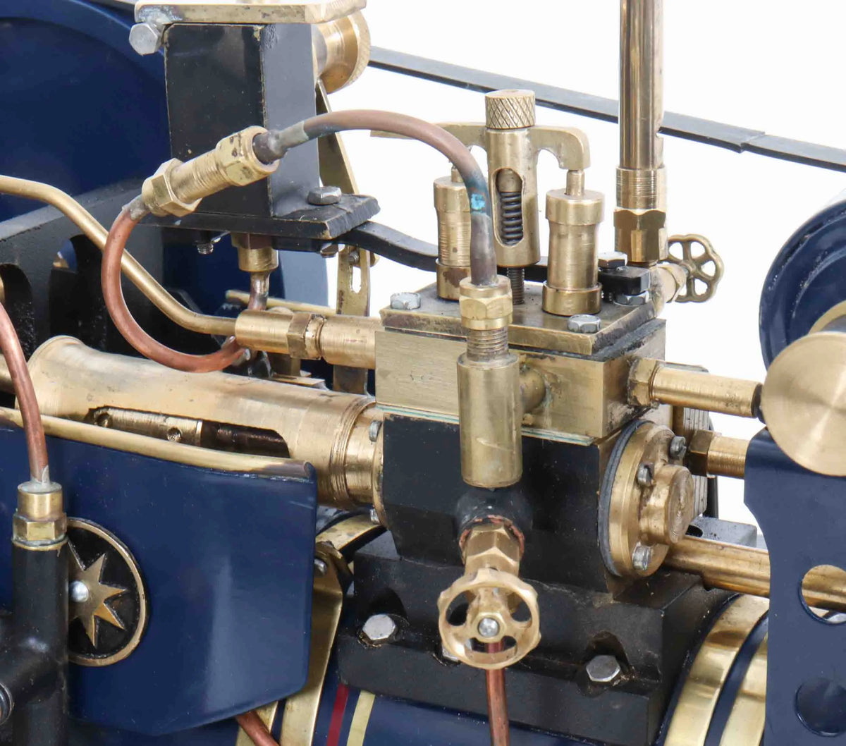 Markie Showmans engine with living van