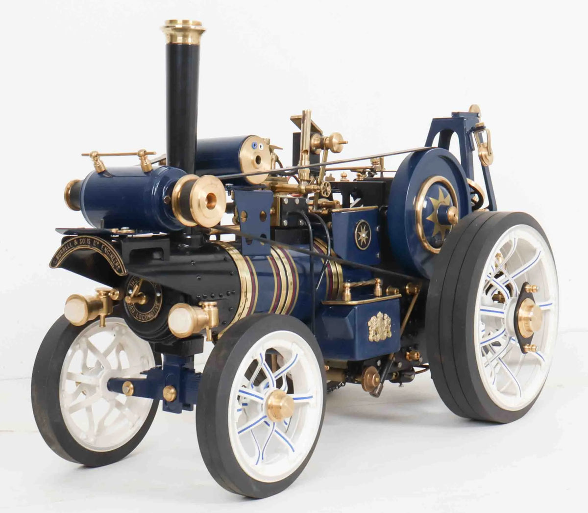 Markie Showmans engine with living van