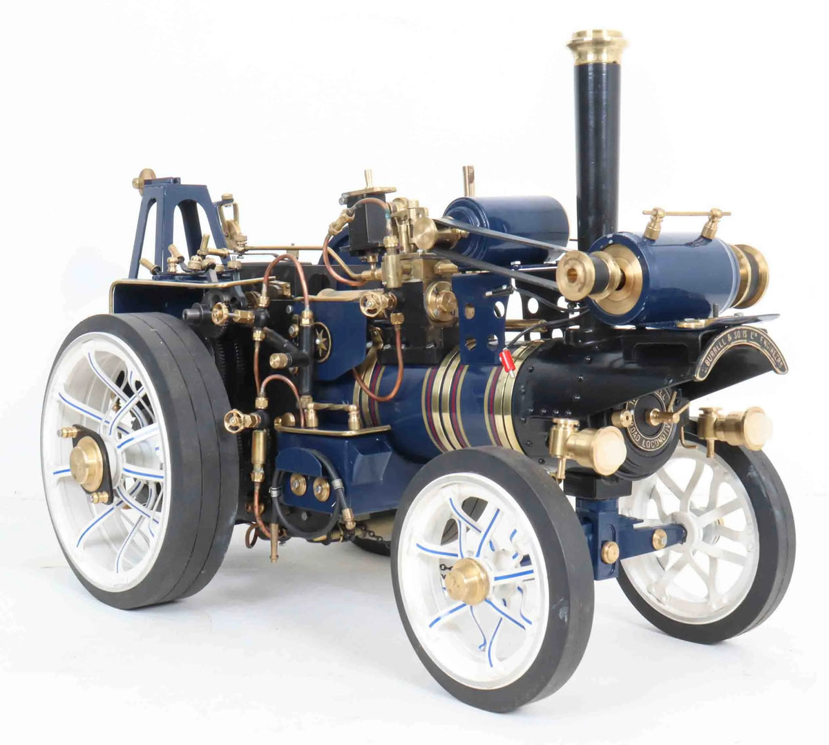 Markie Showmans engine with living van