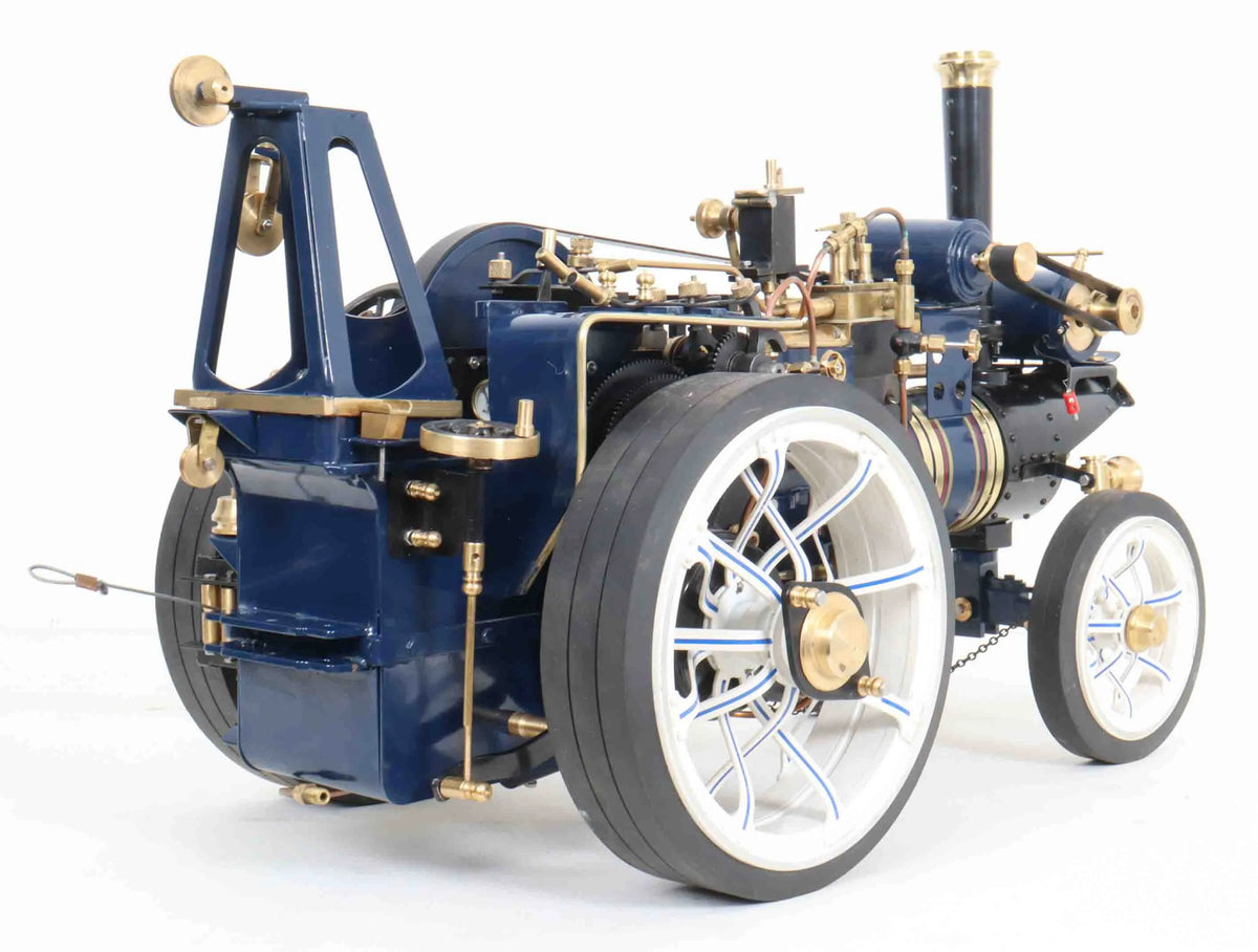 Markie Showmans engine with living van