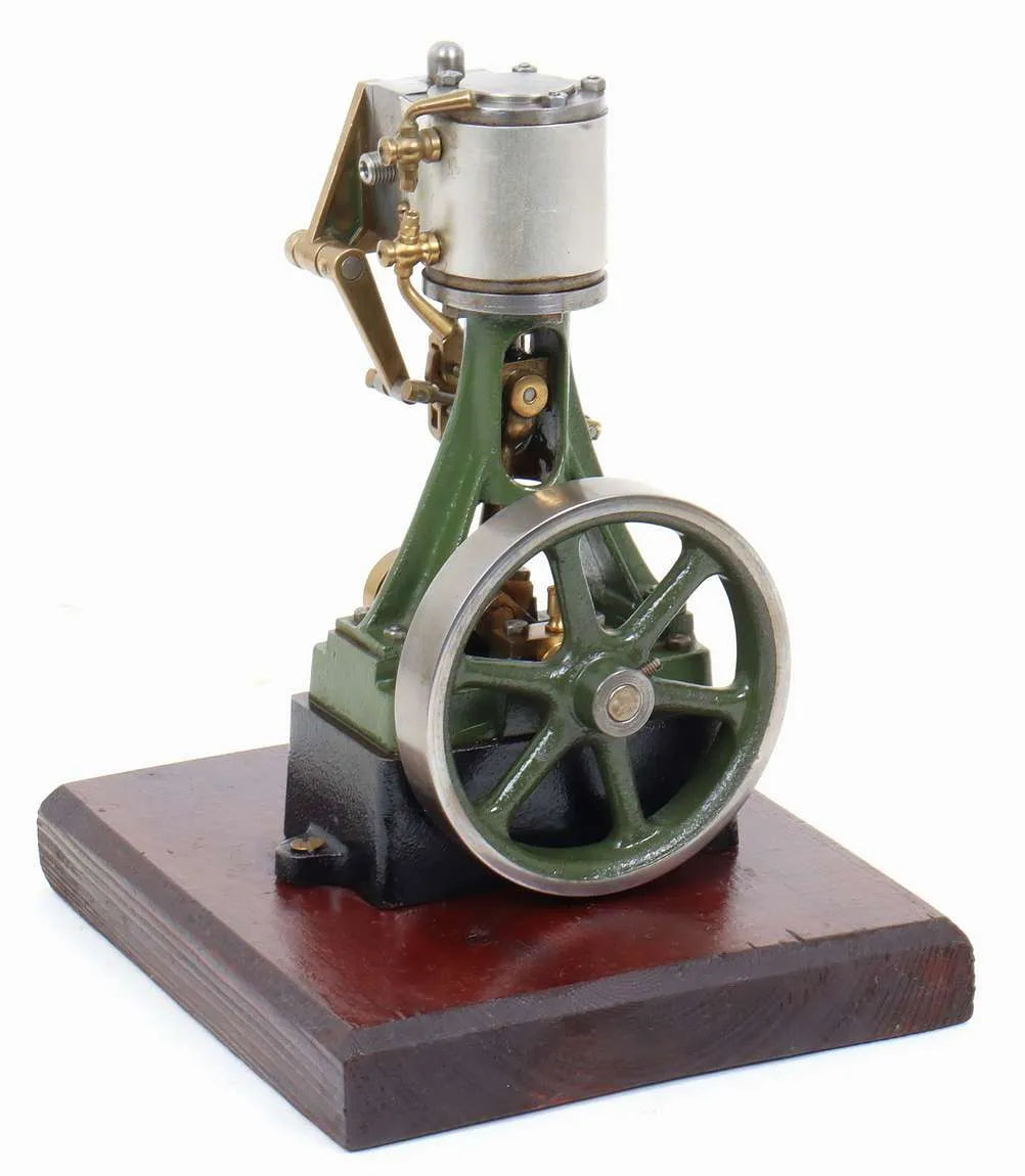 Stuart 10V vertical engine with reversing gear