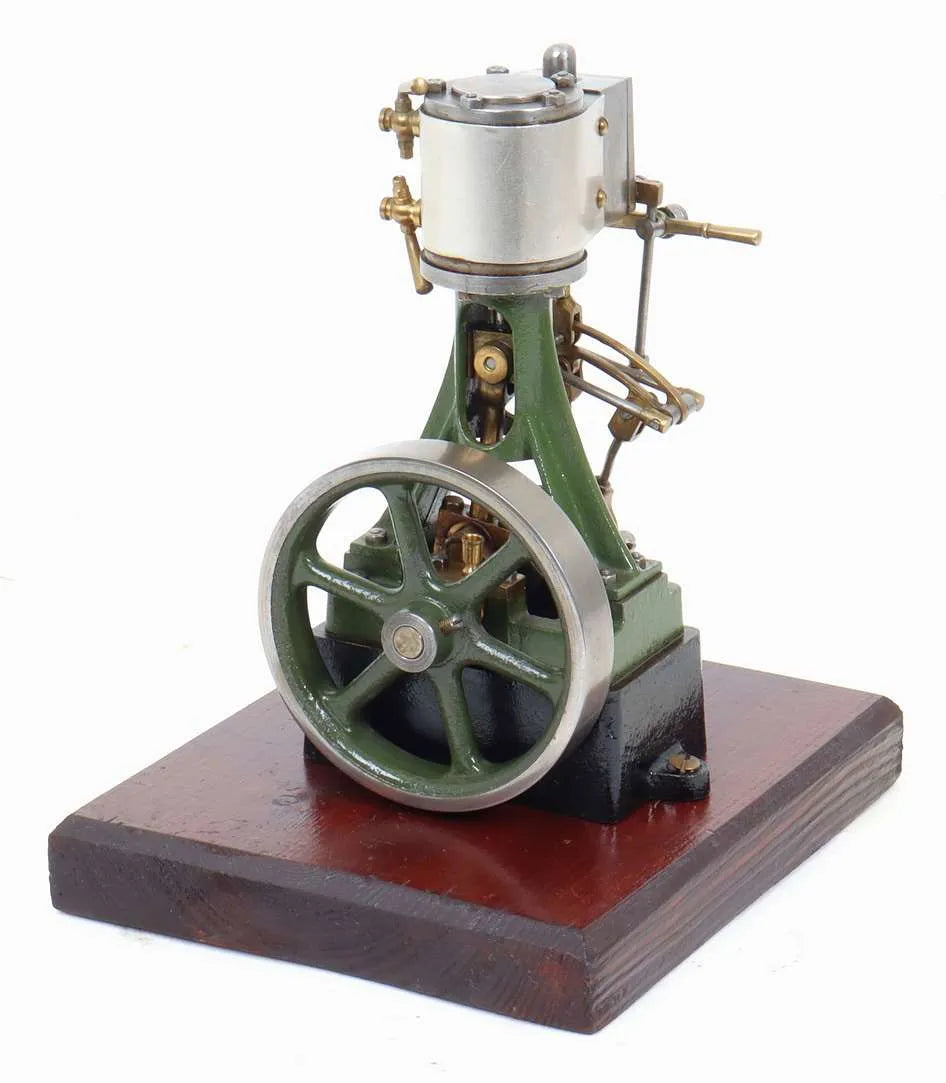Stuart 10V vertical engine with reversing gear