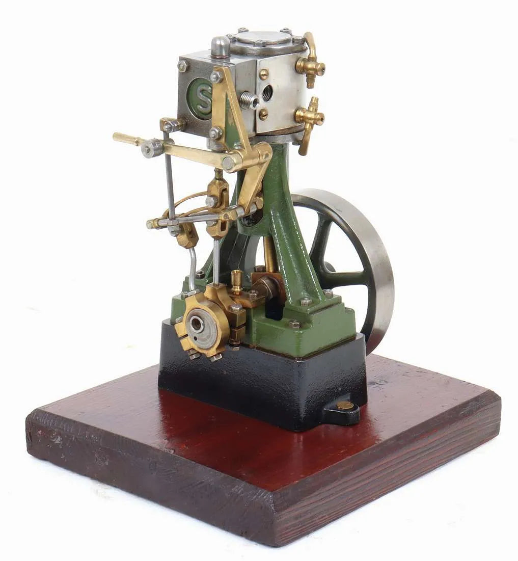 Stuart 10V vertical engine with reversing gear