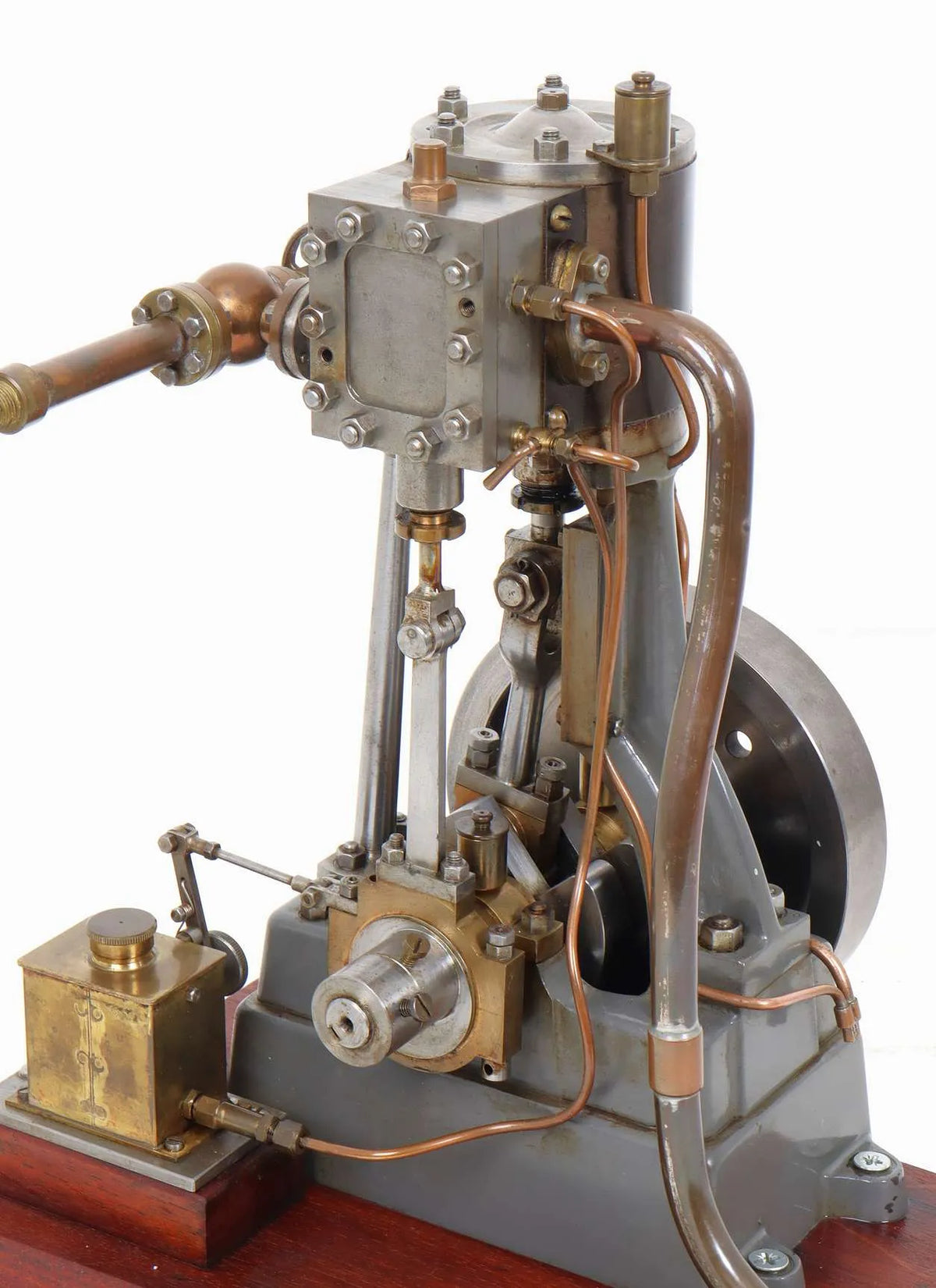 Stuart No.4 high speed vertical engine