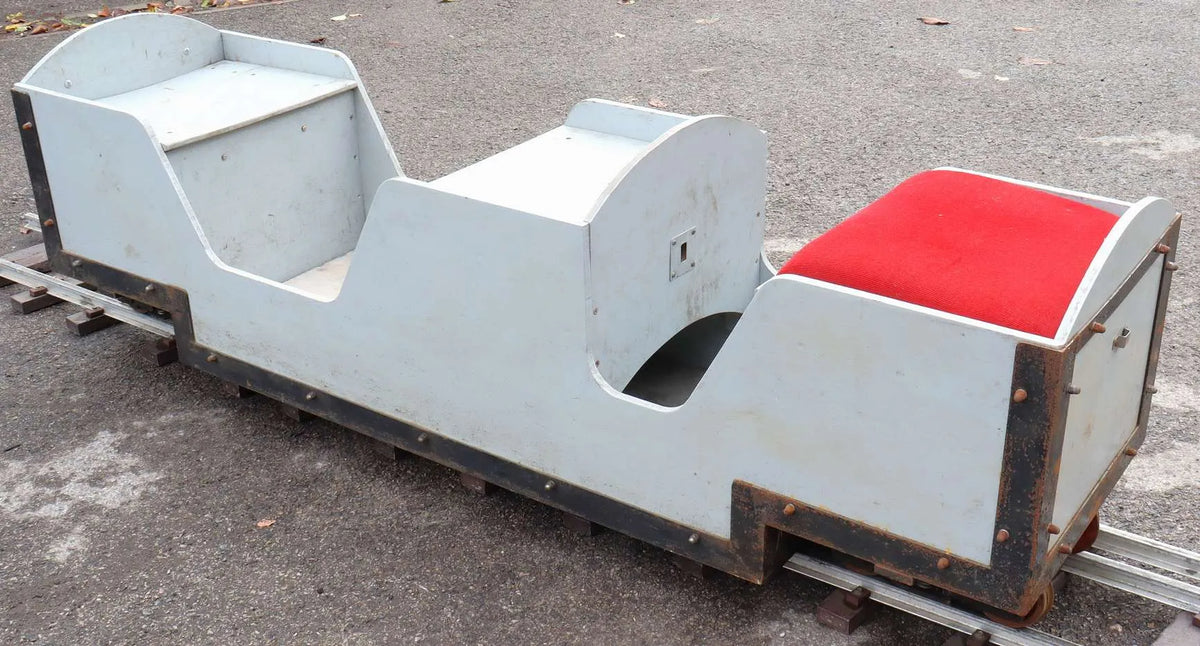 7 1/4 inch narrow gauge vacuum braked bogie carriage