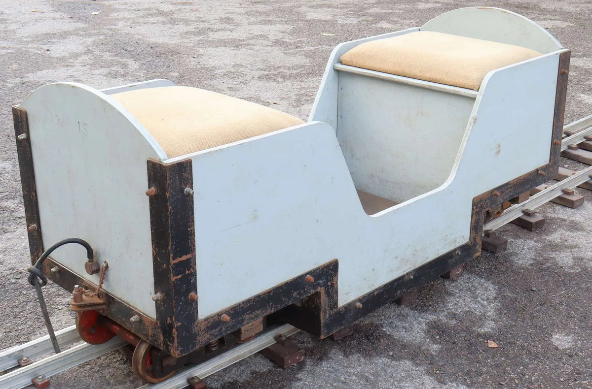 7 1/4 inch narrow gauge vacuum braked bogie carriage