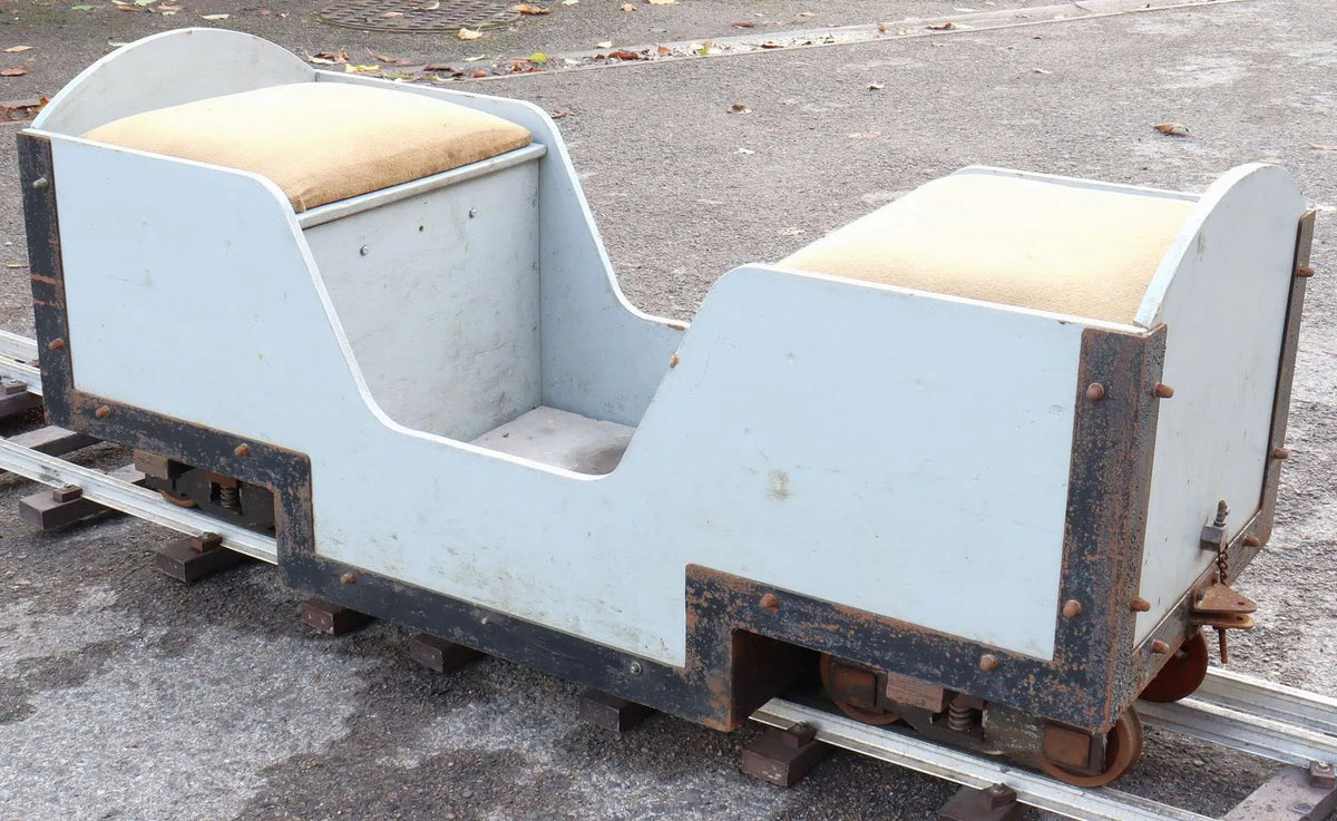 7 1/4 inch narrow gauge vacuum braked bogie carriage