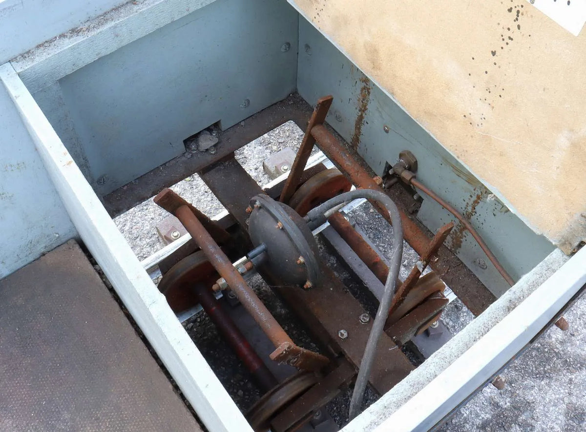7 1/4 inch narrow gauge vacuum braked bogie carriage