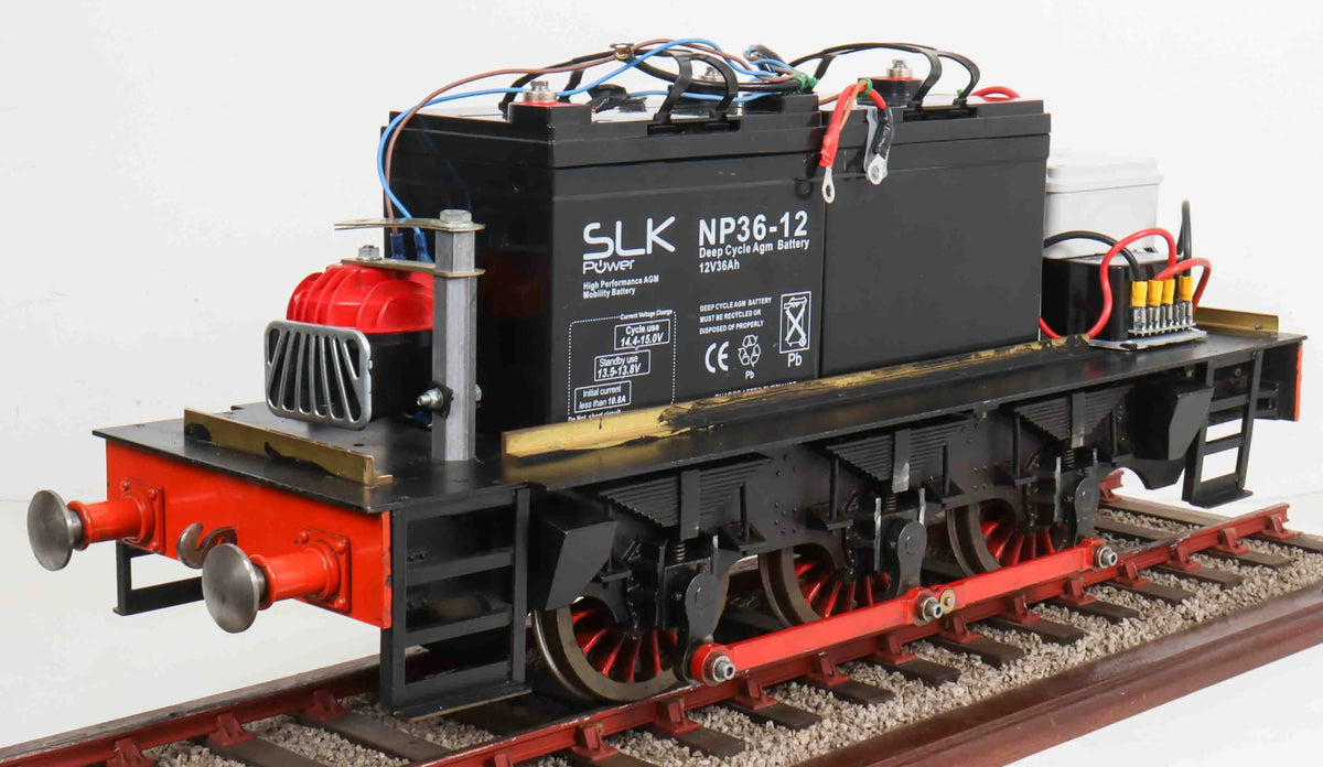 5 inch gauge Class 08 battery-electric