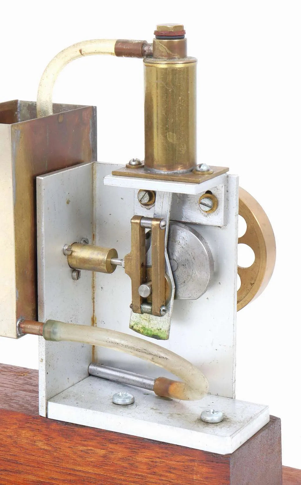 Small scratch-built hot air engine
