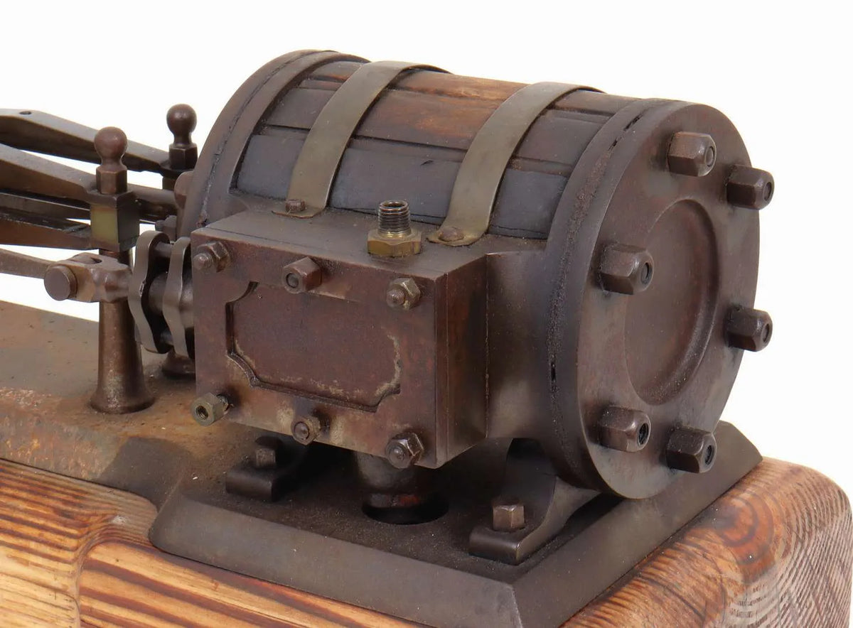 Vintage horizontal workshop engine