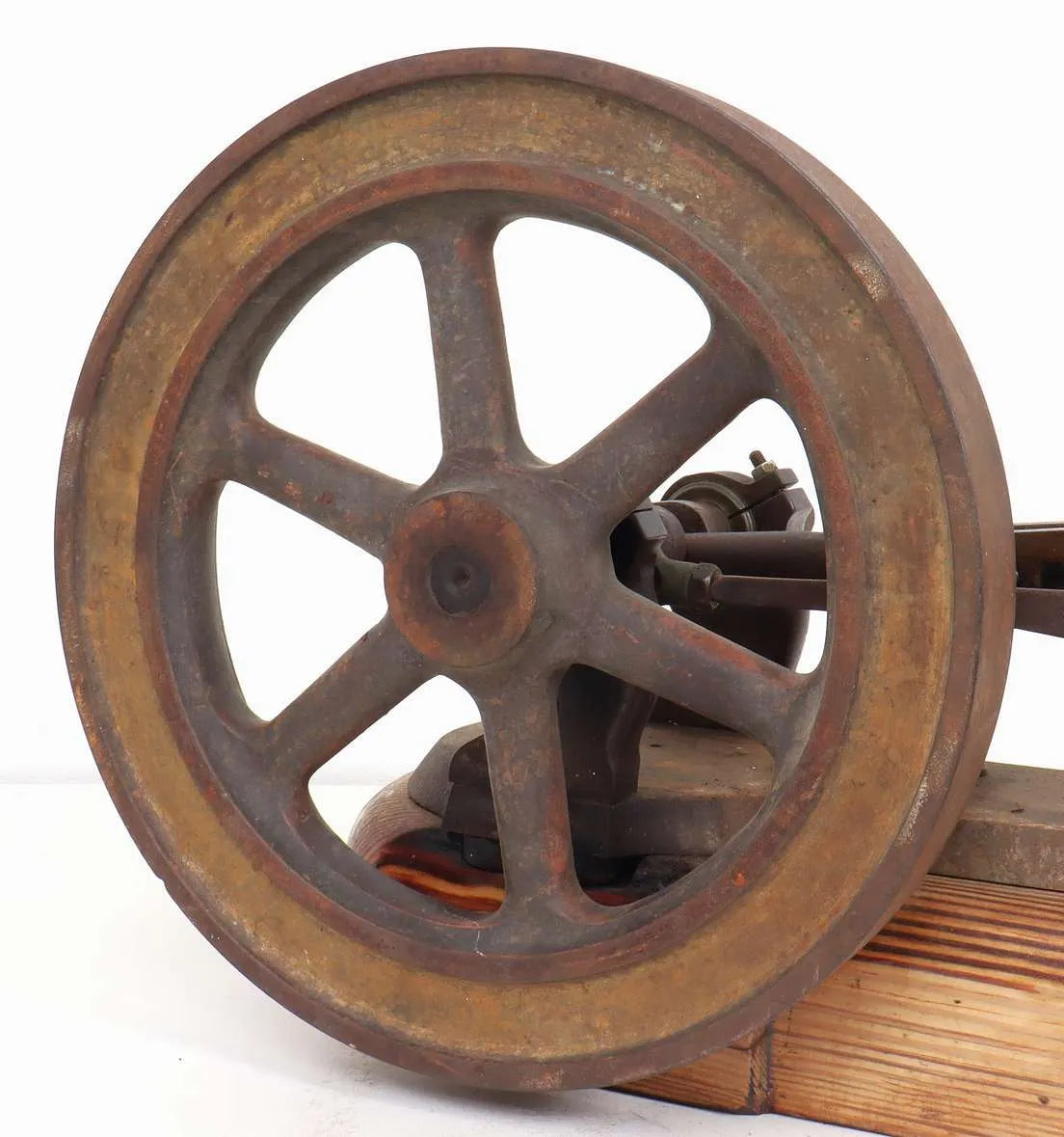 Vintage horizontal workshop engine