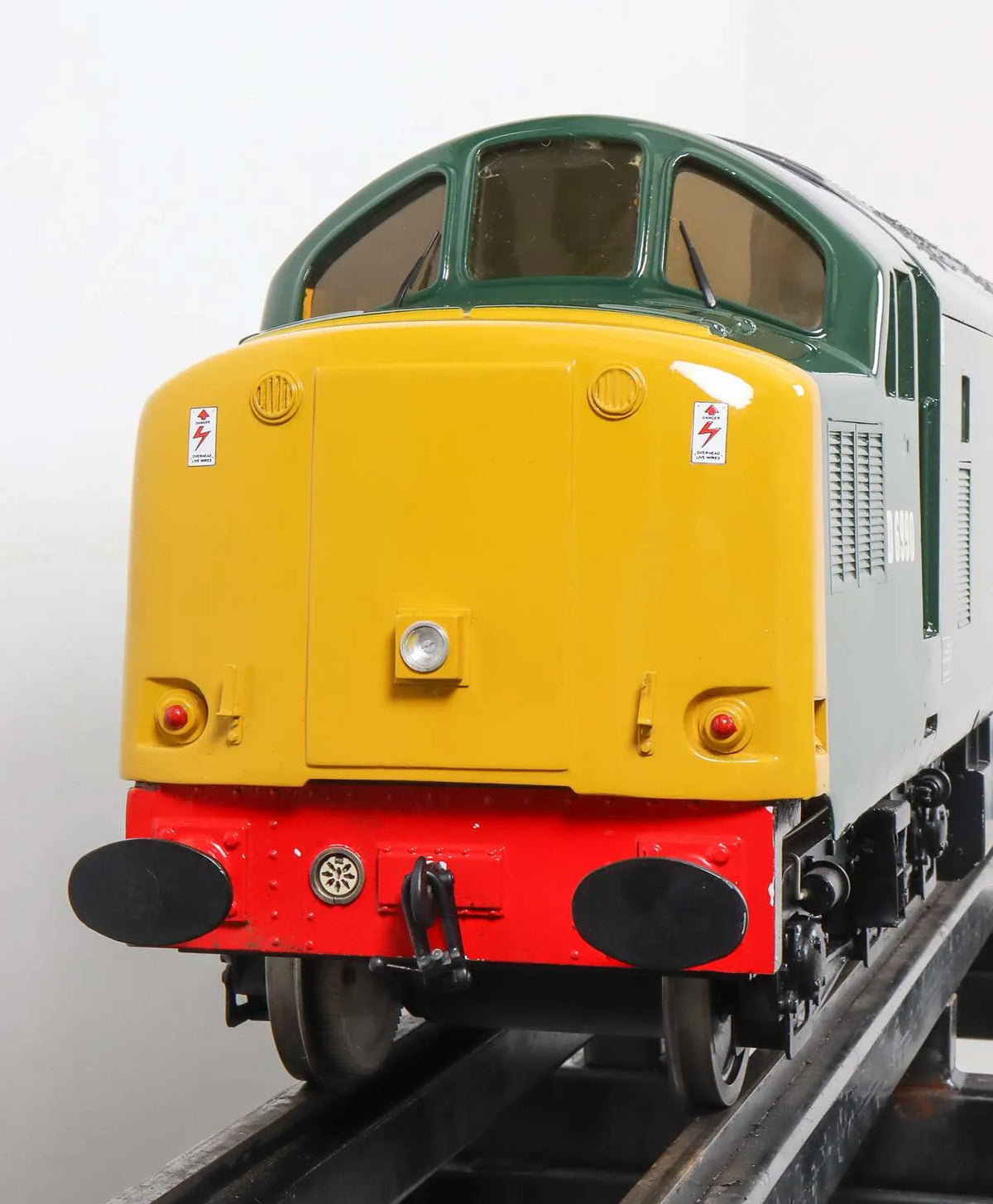 5 inch gauge Class 37 battery electric