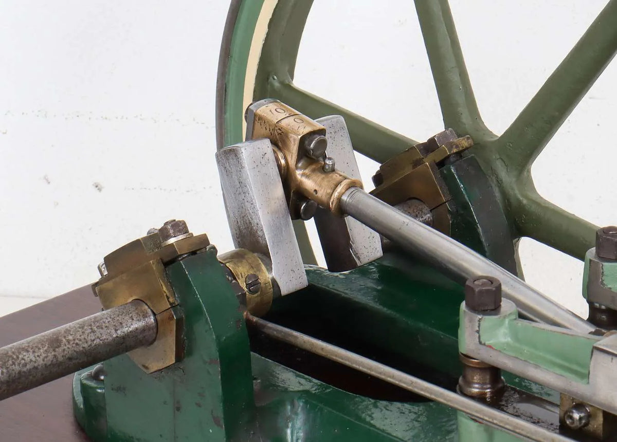 Horizontal mill engine