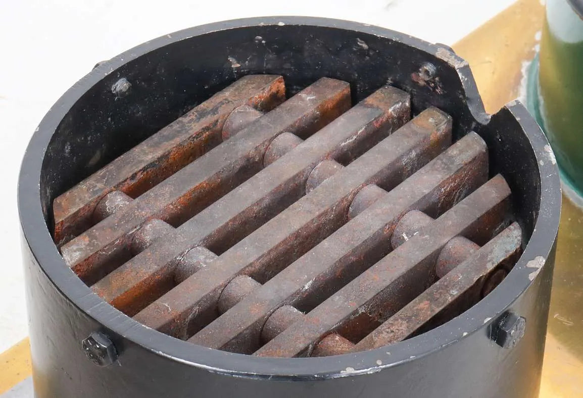 Small vertical coal-fired boiler