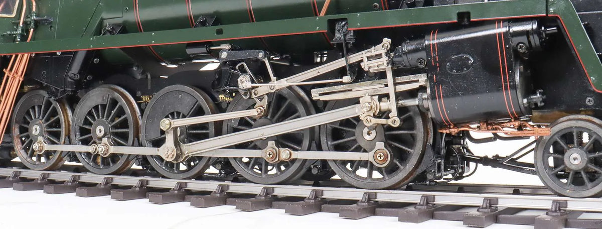 Aster Gauge 1 BR 9F 2-10-0 with radio control