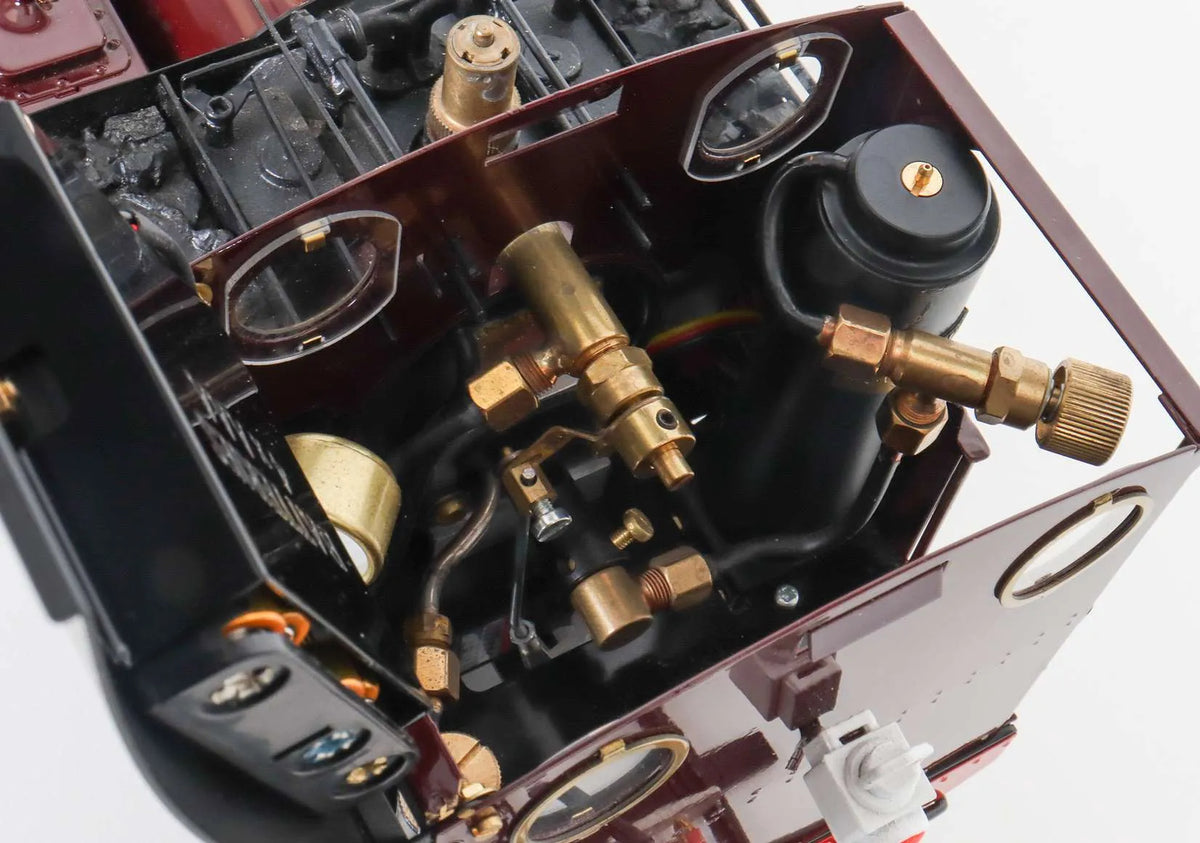 32mm narrow gauge radio-controlled Roundhouse WHR "Russell"
