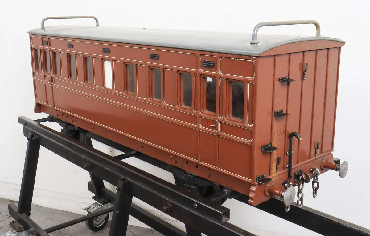 7 1/4 inch gauge vintage four-wheeled coach
