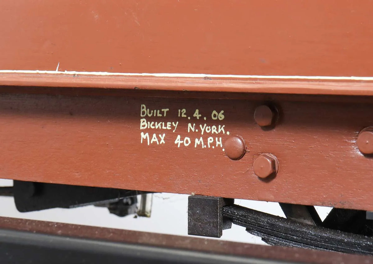 7 1/4 inch gauge vintage four-wheeled coach