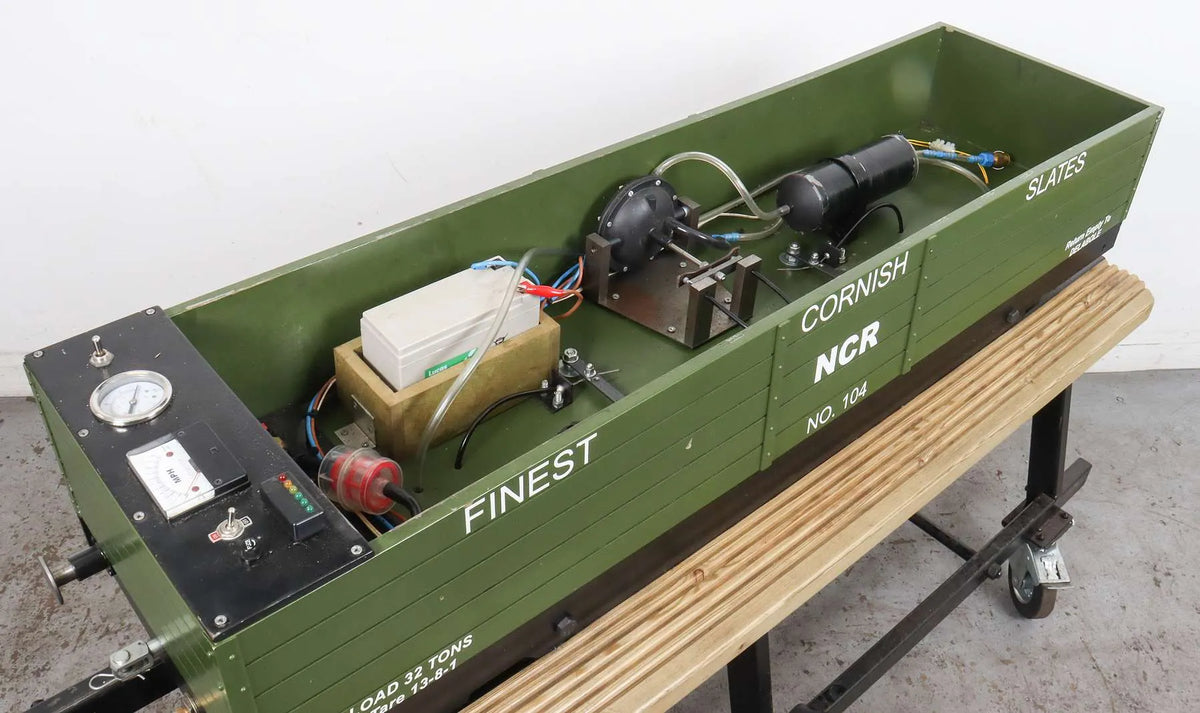 7 1/4 inch gauge AME driving truck with vacuum brakes