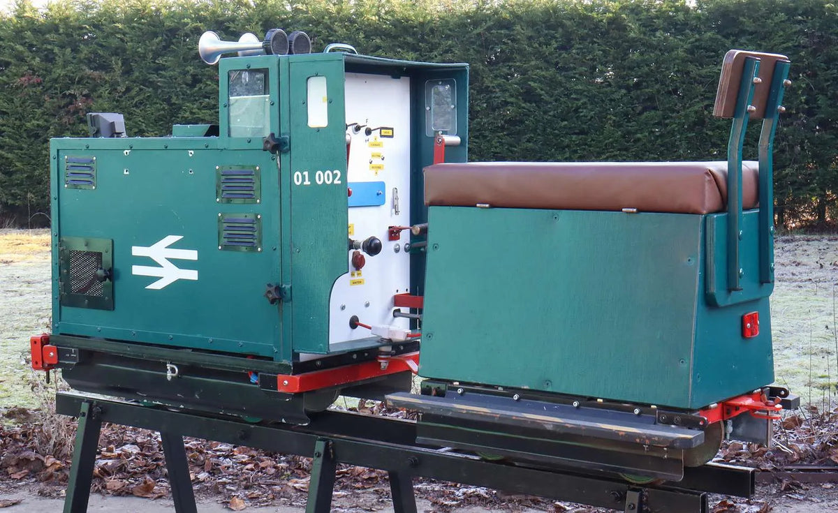 7 1/4 inch gauge freelance petrol hydraulic with driving truck