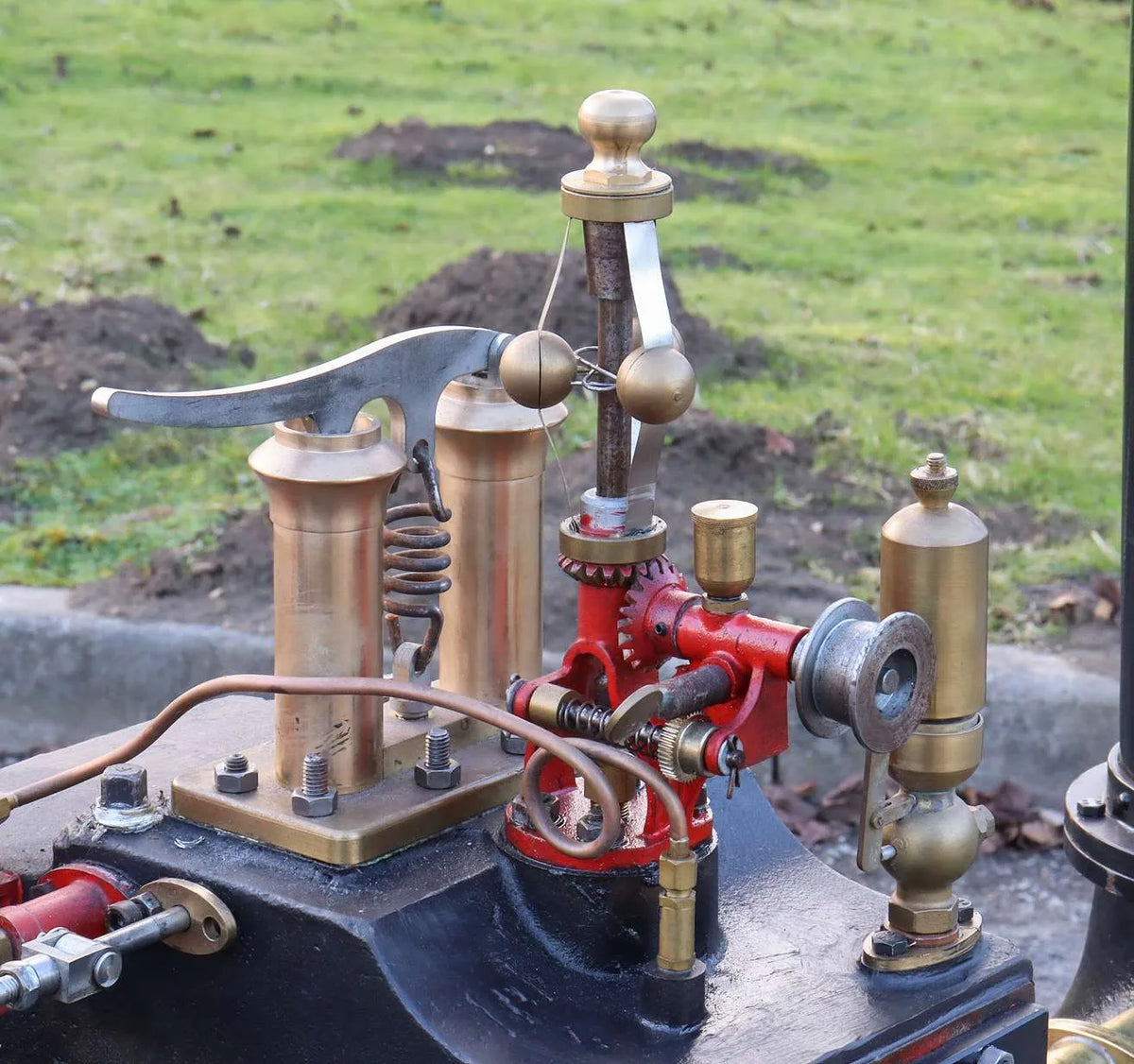4 inch scale Burrell DCC road locomotive