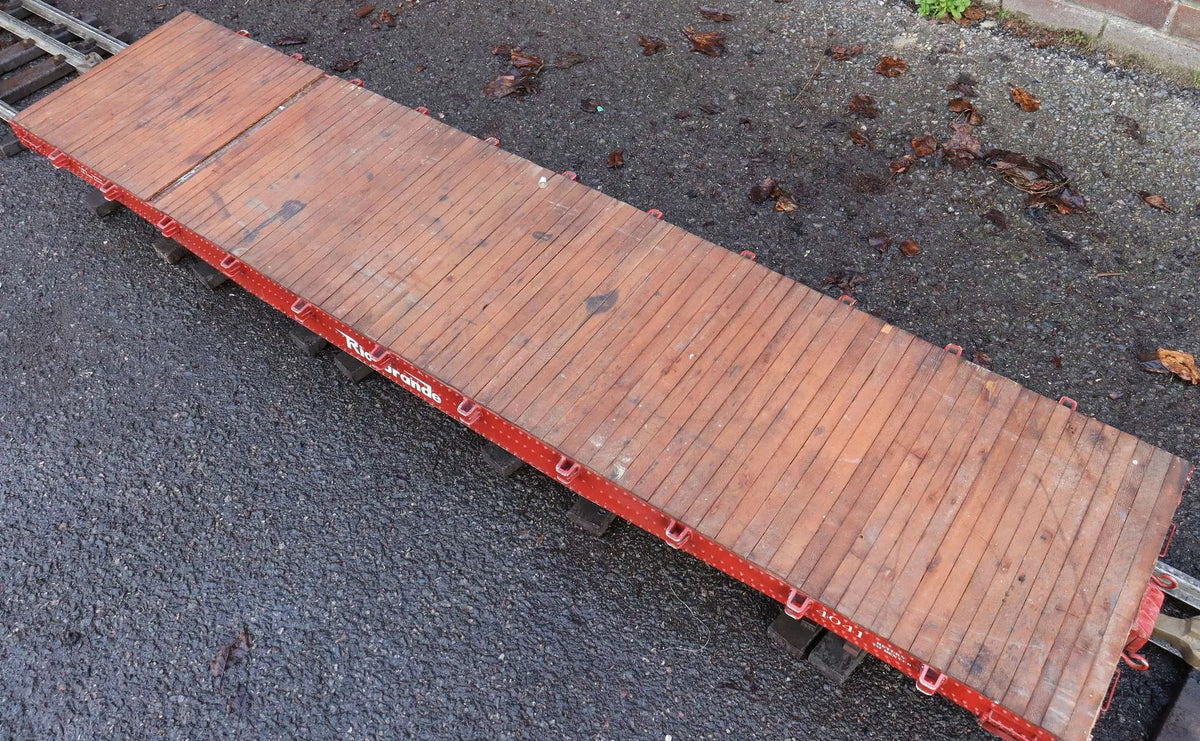 7 1/4 inch gauge air-braked D&RGW flat bed wagon