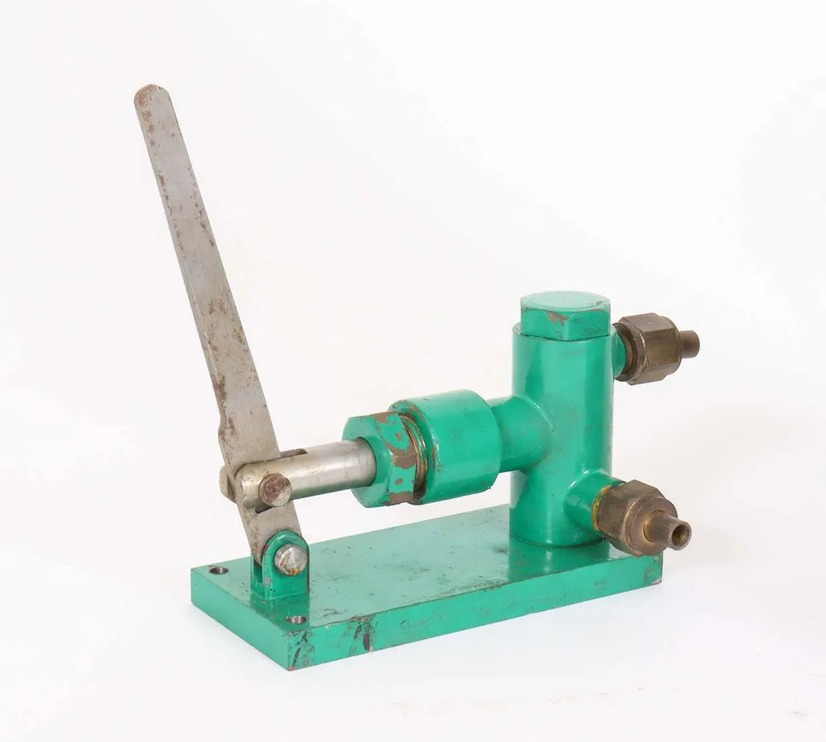 Vertical boiler with water tank and hand pump
