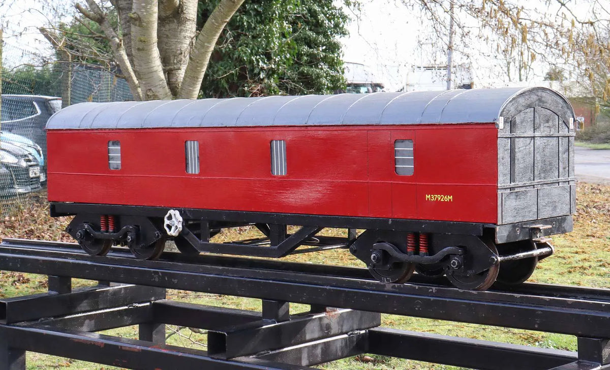 5 inch LMS luggage van