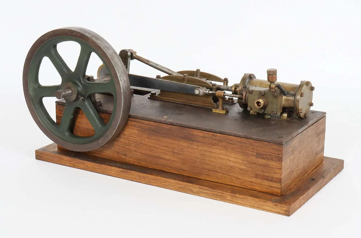 Vintage horizontal engine
