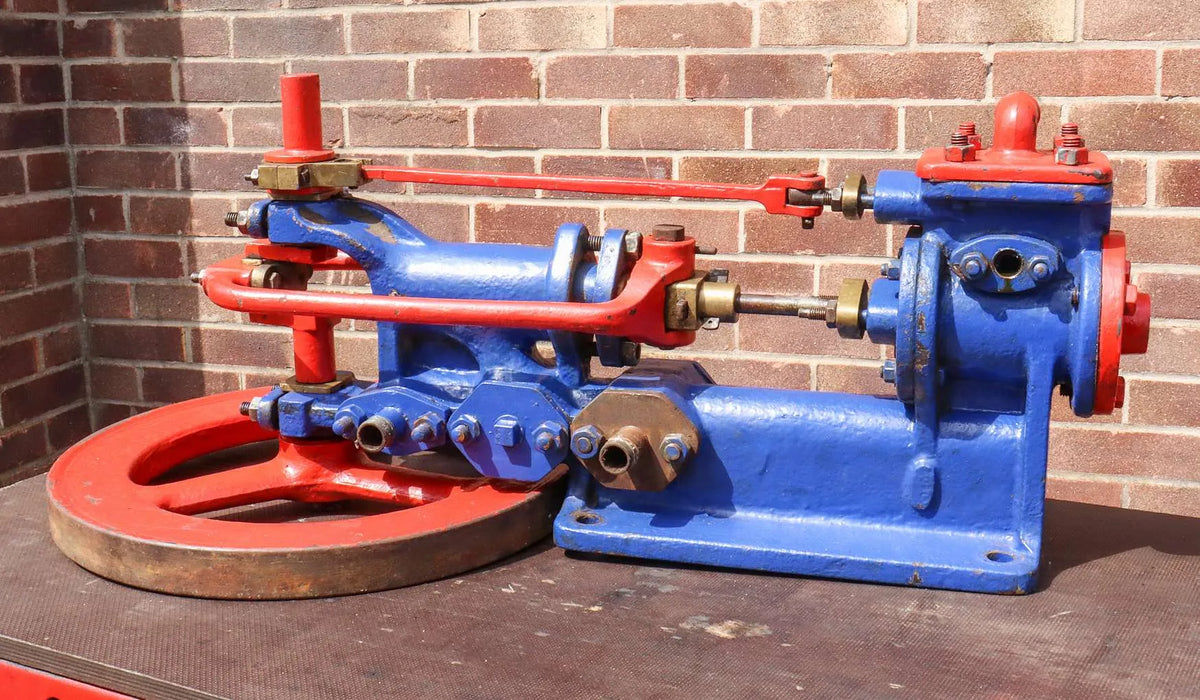 Wall-mounted rotative steam pump